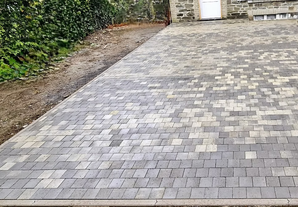 Terrasse pavée